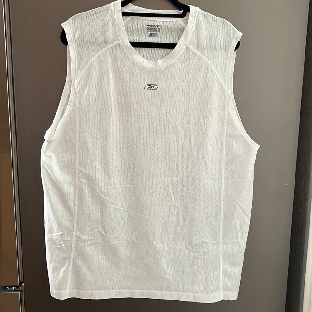 Reebok sleeveless shirt